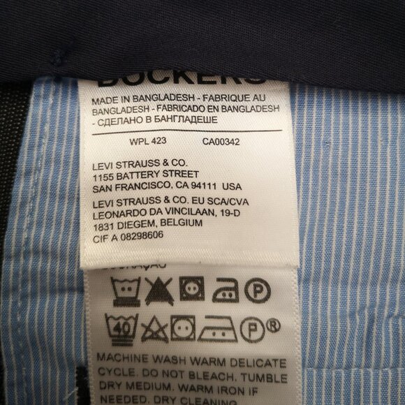 Dockers Men's Size 38/32 Charcoal Flat Front Straight Legs Dress Pants - Picture 4 of 14